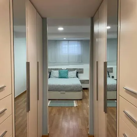 Con Jardin Cerca Playa Y A 15 Min De Plaza Catalunya En Tren Сан-Адриан-де-Бесос